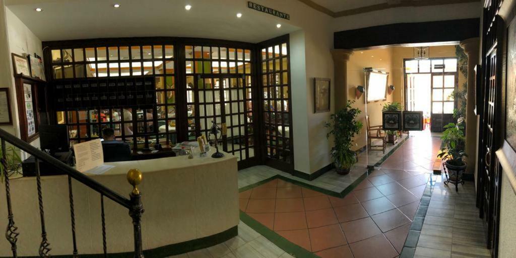 Hotel La Yedra アンテケラ エクステリア 写真